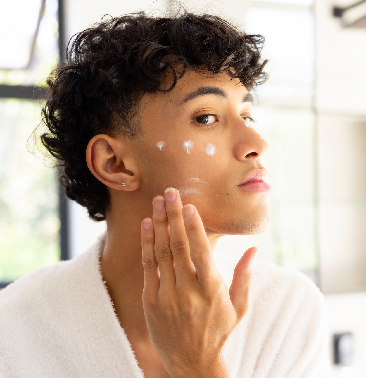 Barrier vs Breakouts: How to Build an Acne Routine Without Over-Stripping