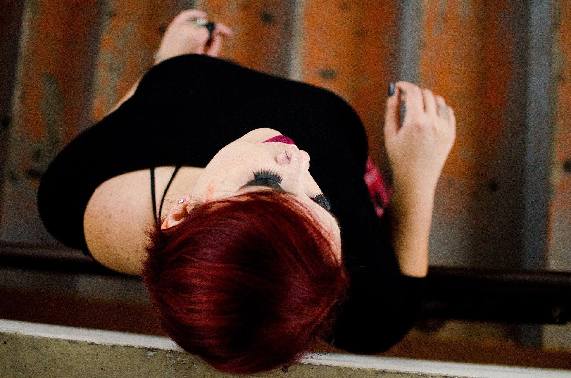 woman-3858719_1920